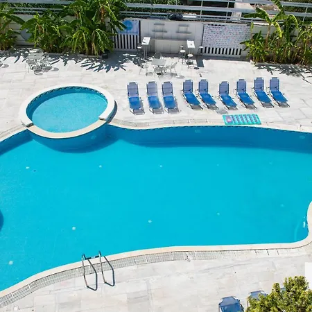 Mojo Hotel 2*