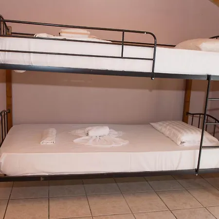 Hotel Mojo Laganas